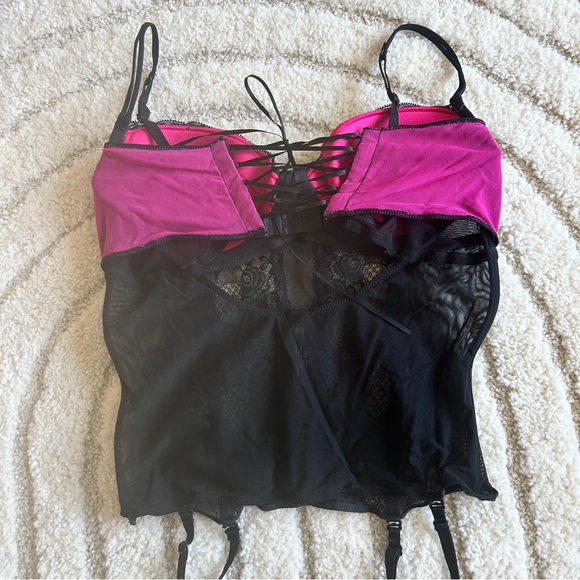 Victoria’s Secret Black and Pink corset lingerie top size 34B - Picture 8 of 10